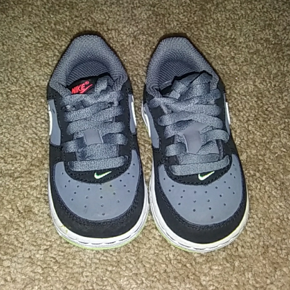 Nike force 1
